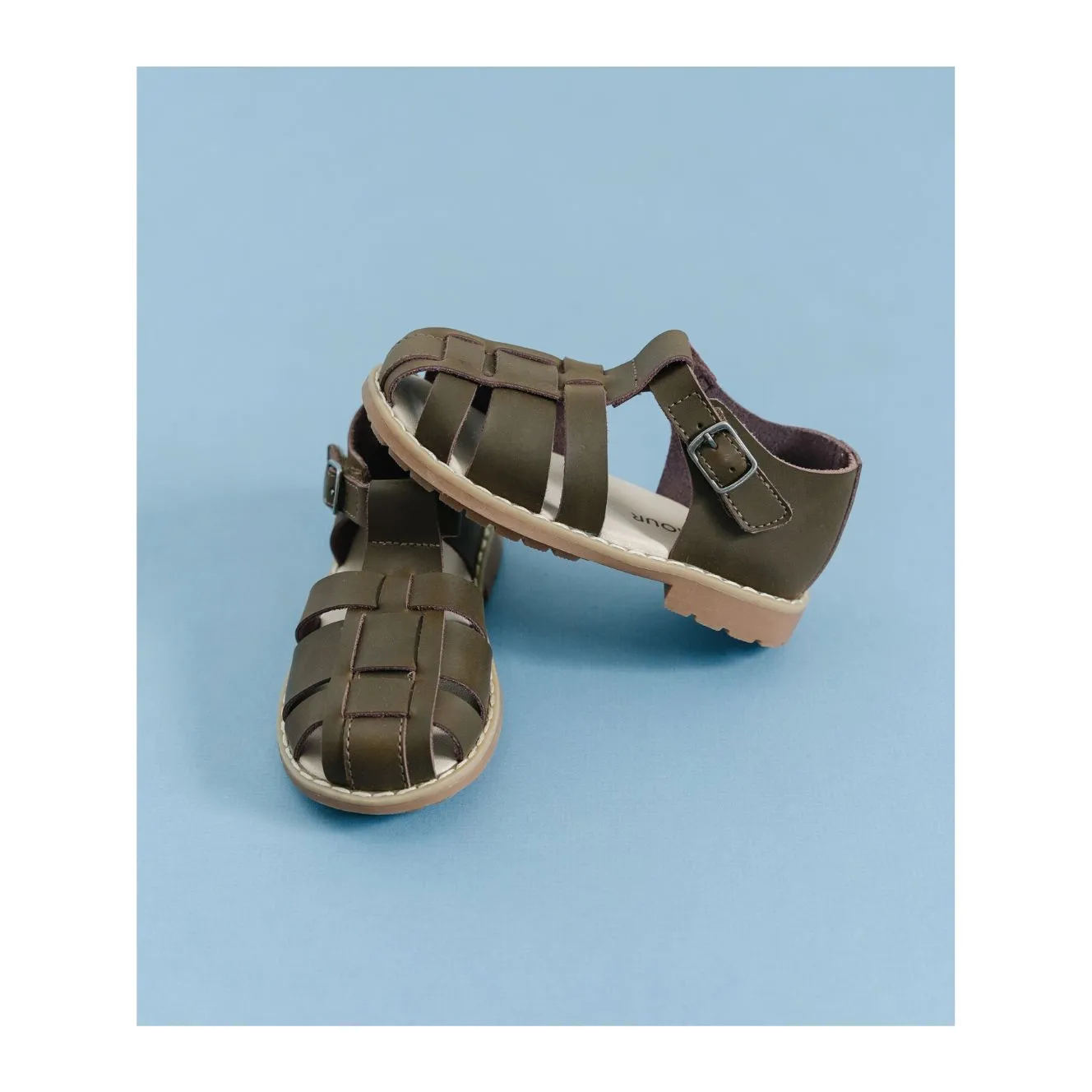 Sure! Heres an optimized title with descriptive modifiers:

Aiden Leather Fisherman Sandals - Comfortable Mens Summer Outdoor Footwear

Let me know if you need any further modifications!