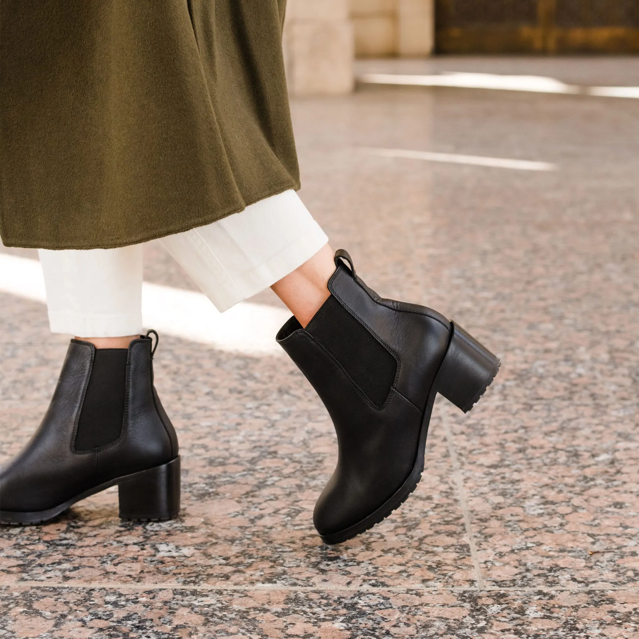 Ana Go-To Heeled Chelsea Boot Black/Black