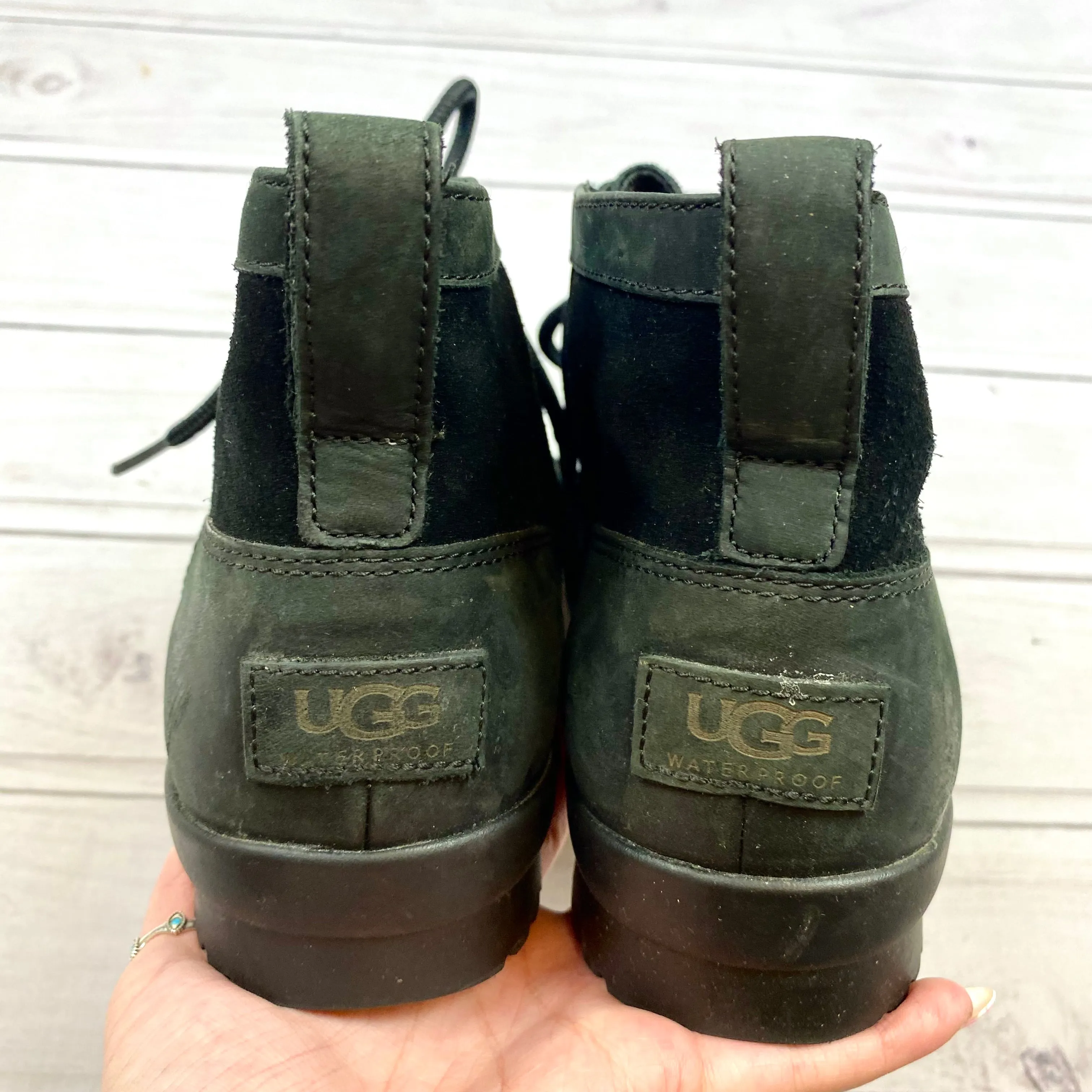 Boots Designer By Ugg  Size: 9.5