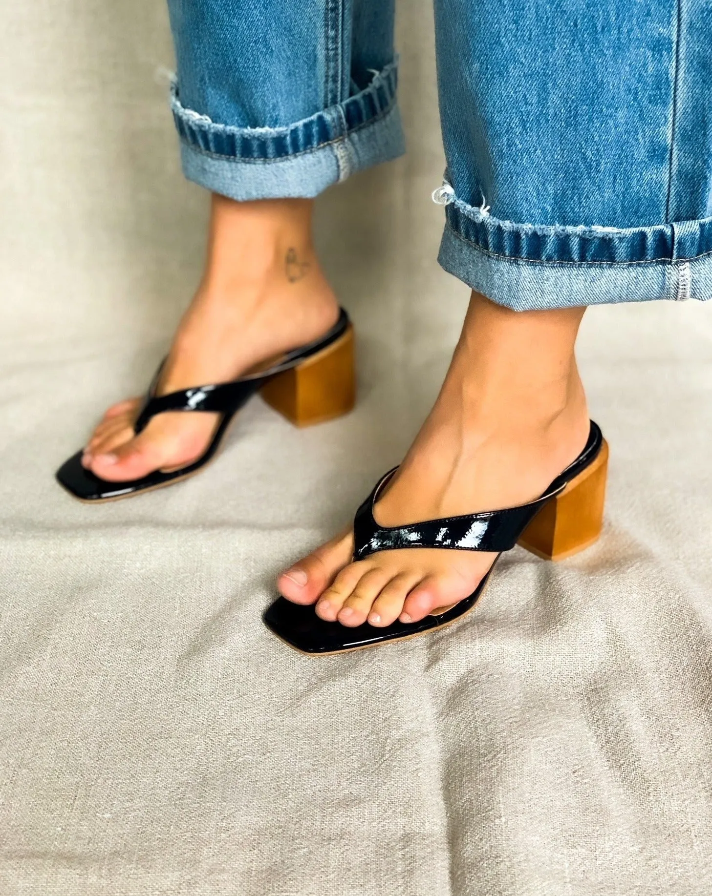 Cedar Mules Black