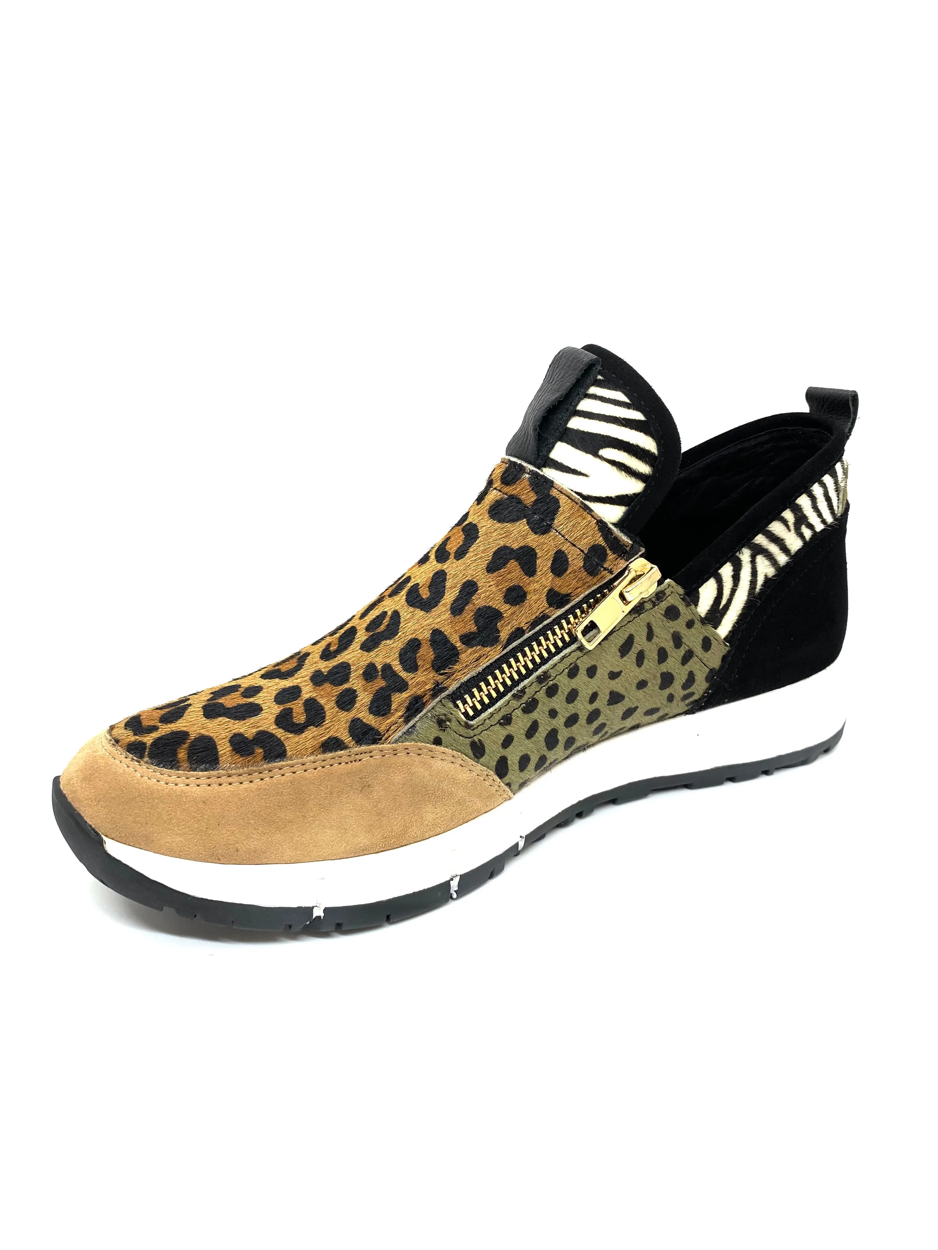 Django & Juliette Jasiel Ladies Zip Sneaker