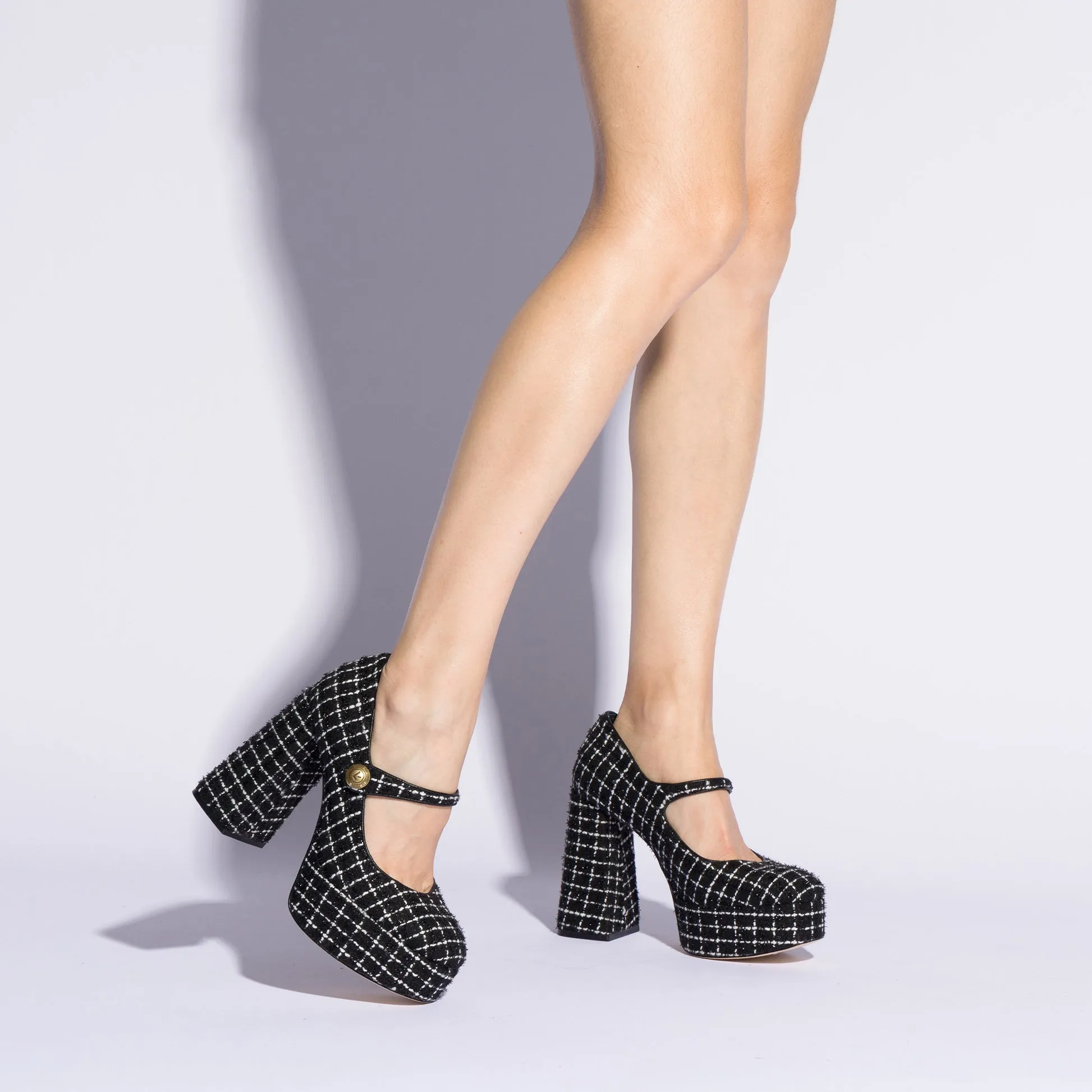 Emma Pump In Black Tweed