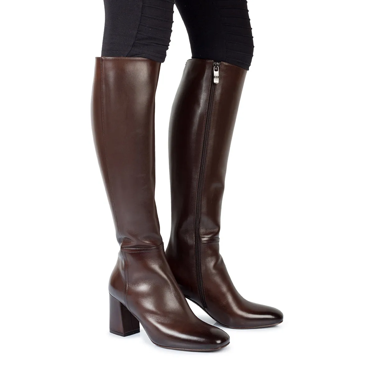 Sure! Here’s an optimized title for the product:

Stylish Leather High Boots - EVA 82013 for Ultimate Comfort and Fashion