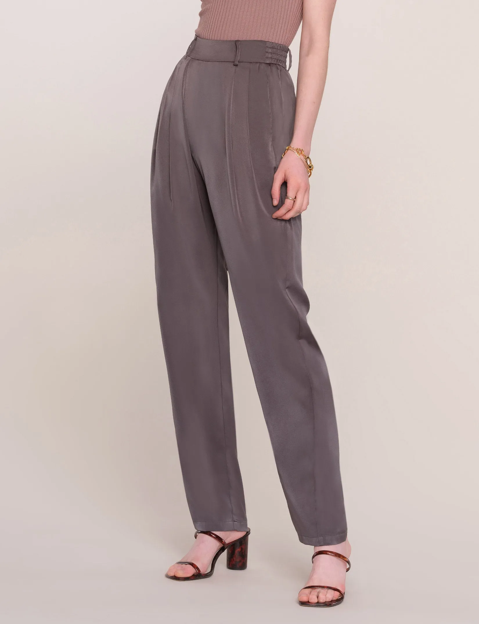 Gia Pant