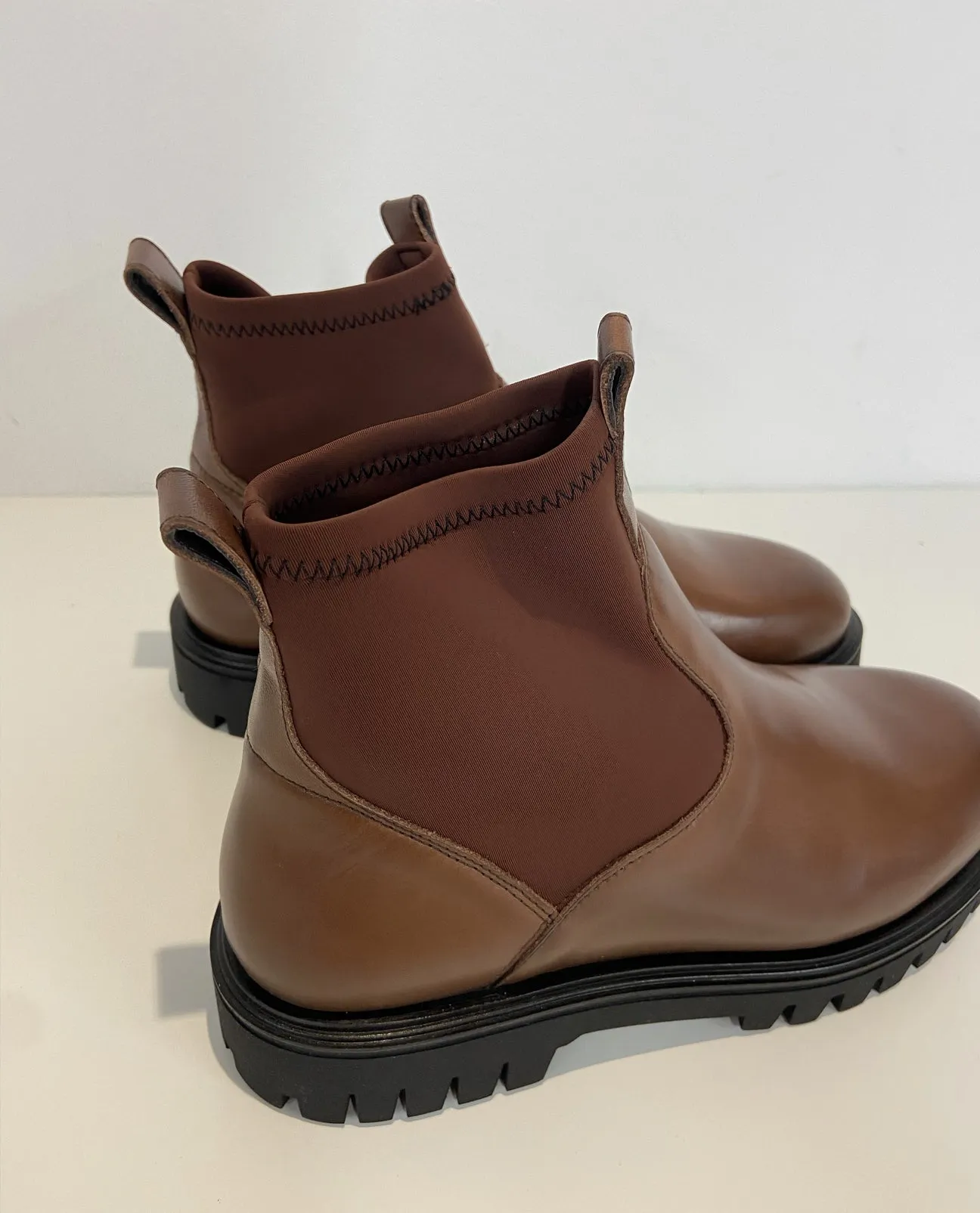 Harrington Leather Boot in Classic Brown