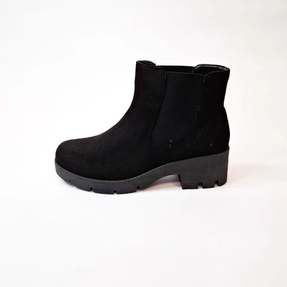 Jumbo Black Chelsea boot