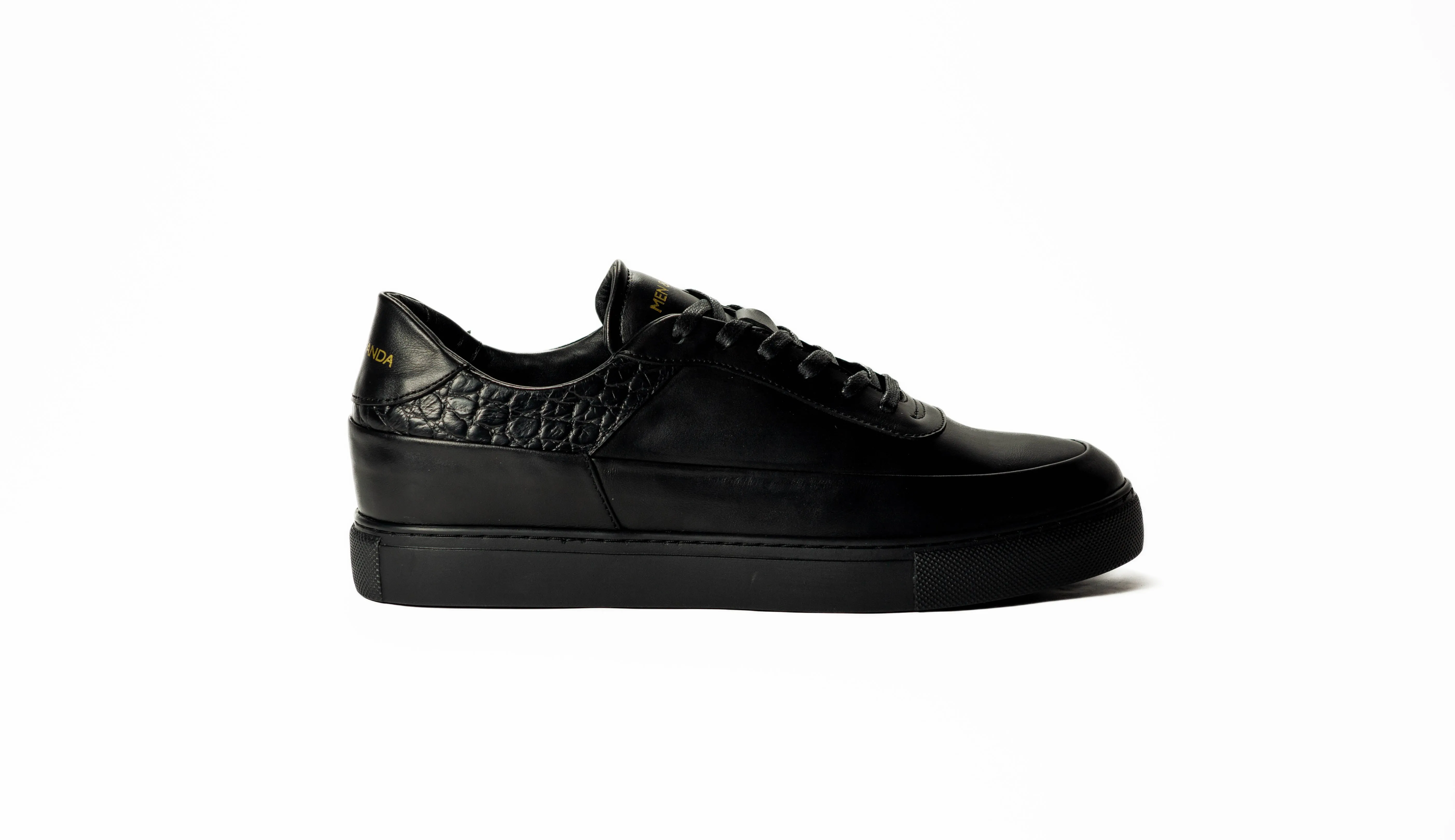 Sneakers SATURNE en cuir noir