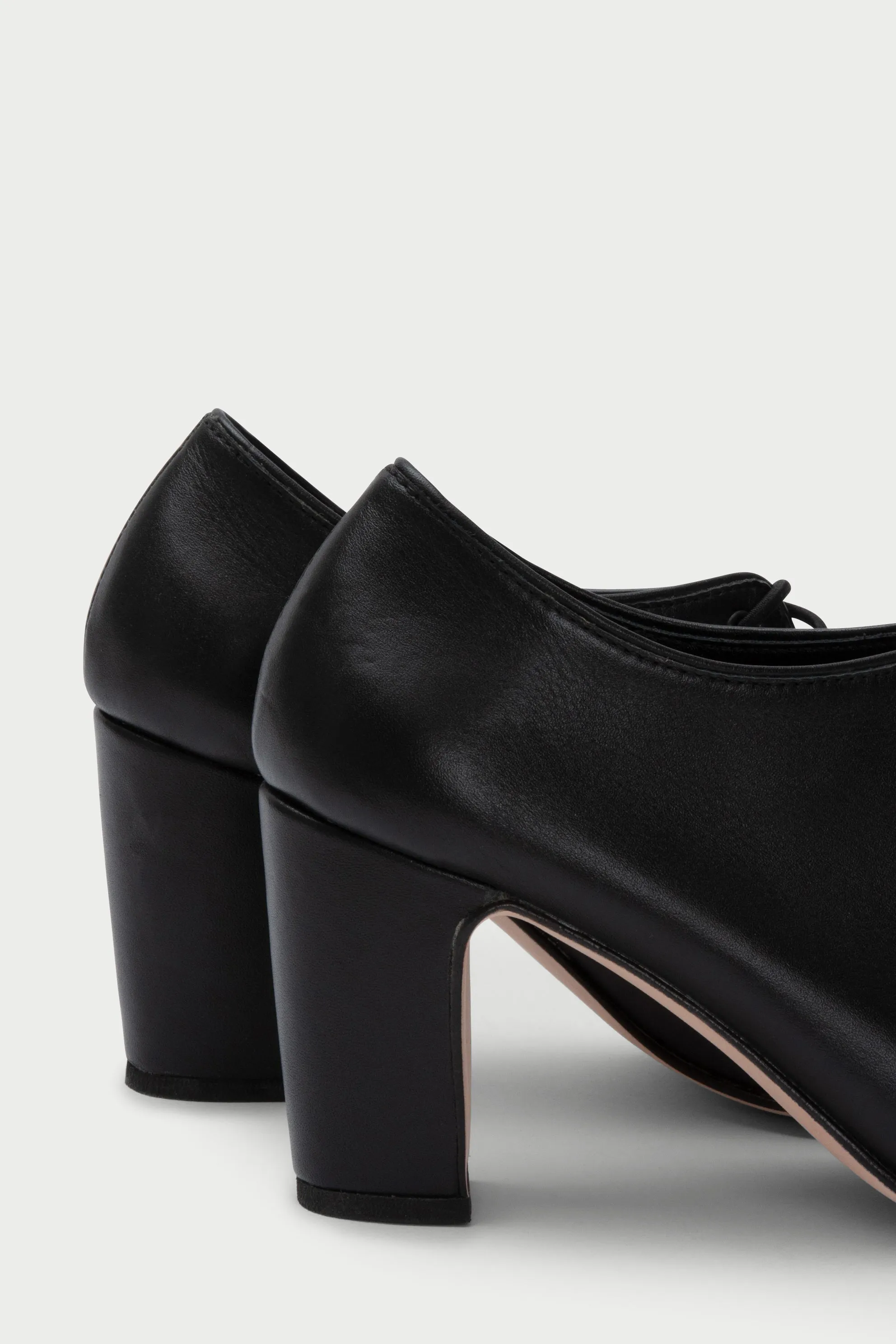 Tilla Heel