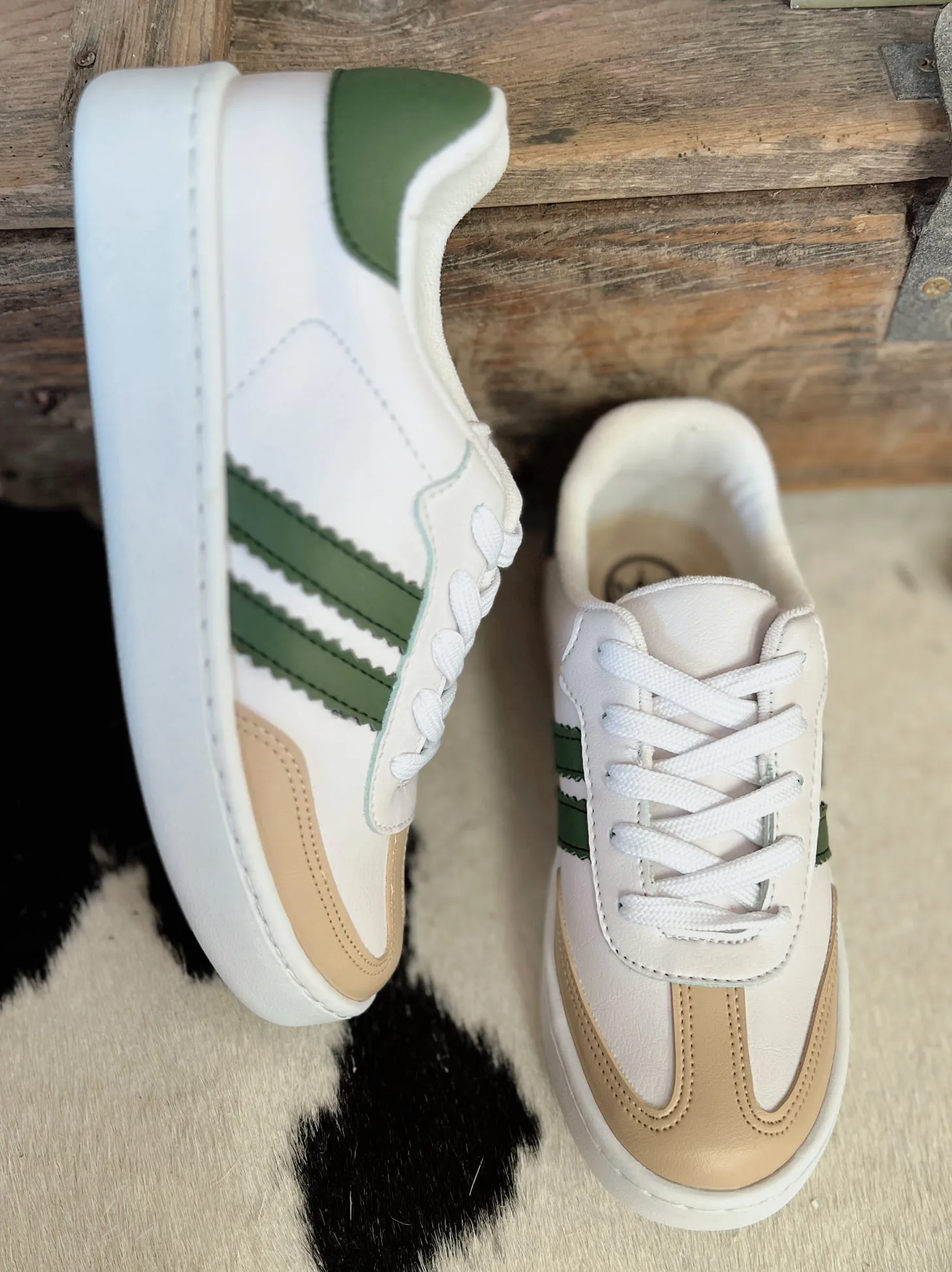 Women's Double Stripe Green Sneakers